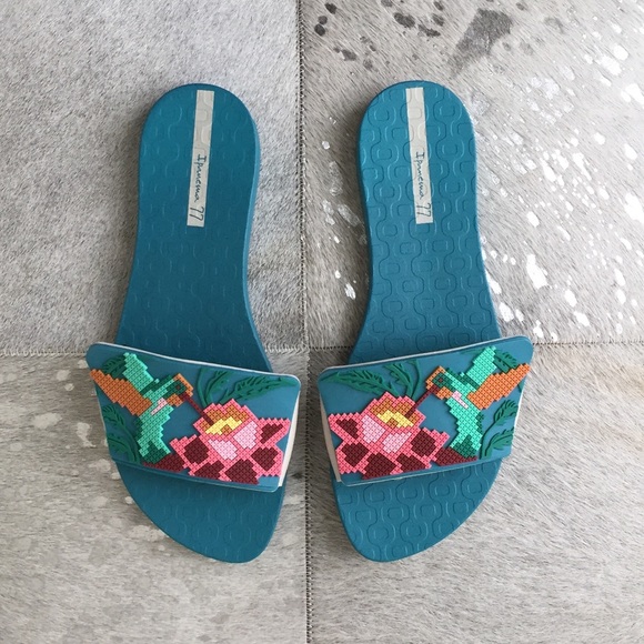 ipanema nectar slides